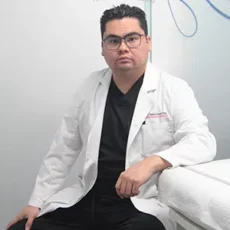 Hola, soy el Dr. Luis Gerardo Heredia Plaza, Angiólogo y Cirujano Vascular. Conoce mis estudios y servicios, contáctame o haz una cita directa por este medio.