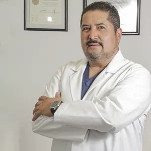 Hola, soy el Dr. Juan Manuel Martínez Cortés, conoce mis estudios y servicios, contáctame o haz una cita directa por este medio.